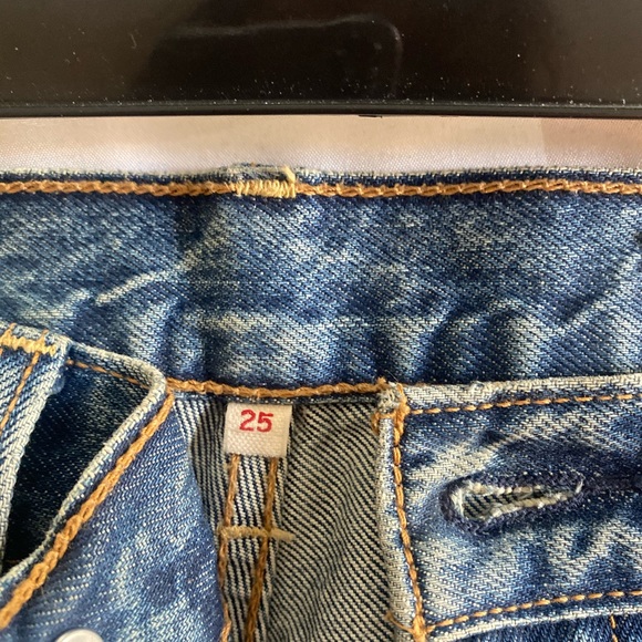 Levis Wedgie Icon Jeans Size 25 - Picture 3 of 3